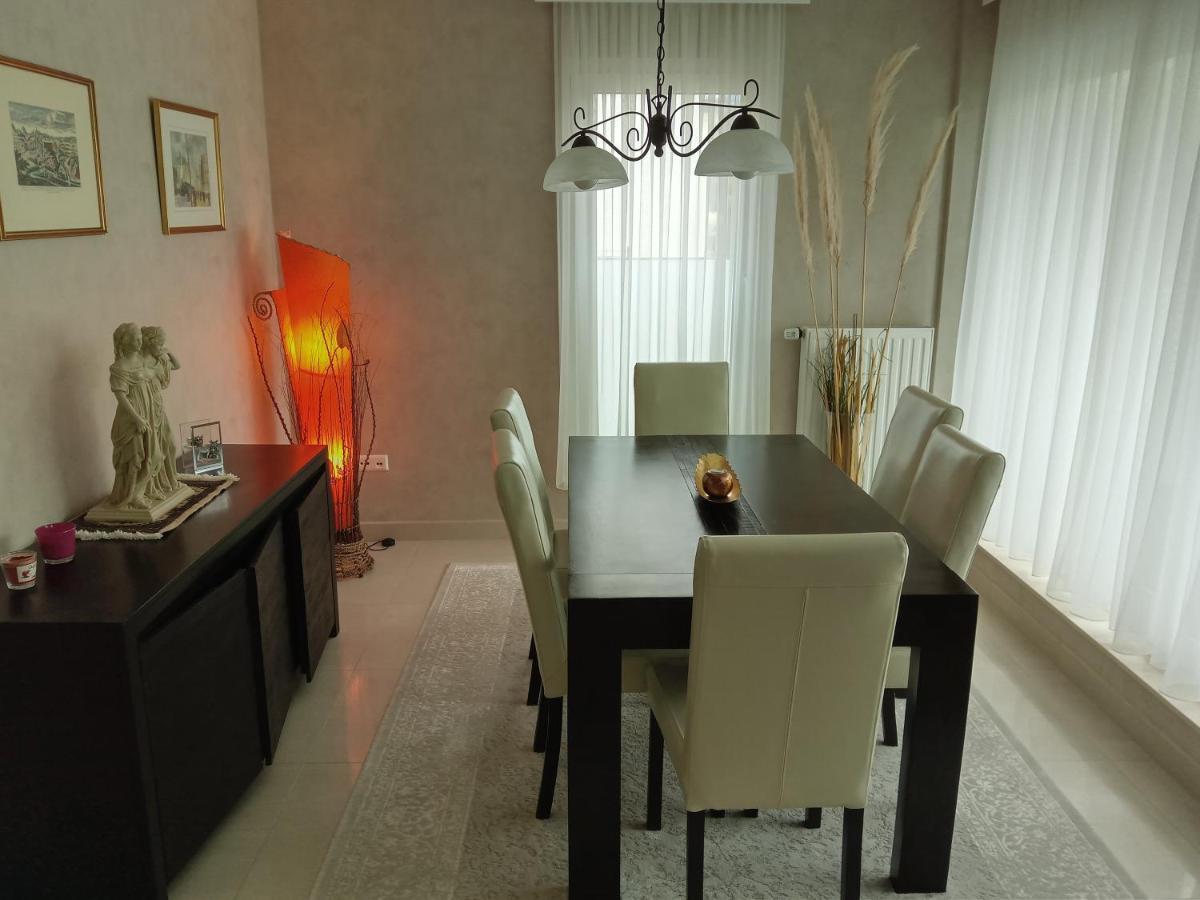 Primeurs Standing De 85 M², Luxembourg-kirchberg Apartment